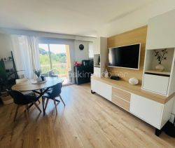 A louer APPARTEMENT T2 38 M2 BORD DE MER CAVALAIRE SUR MER