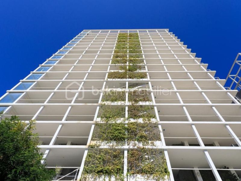 A louer APPARTEMENT DE PRESTIGE T3 65 M2 TERRASSE BORD DE MER NICE