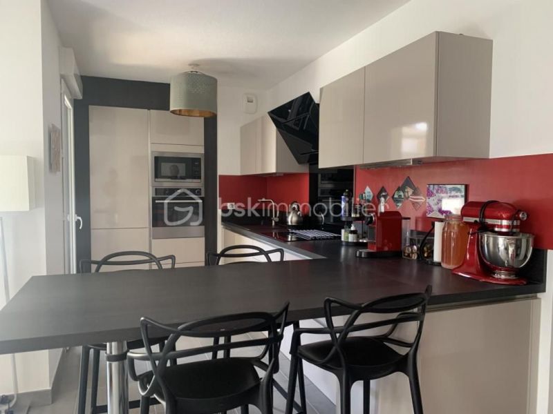 A louer APPARTEMENT T3 66 M2 TERRASSE BORD DE MER LATTES