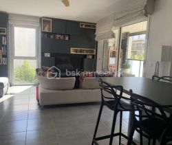 A louer APPARTEMENT T3 66 M2 TERRASSE BORD DE MER LATTES