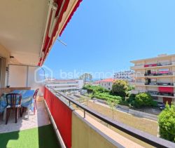 A louer APPARTEMENT T3 75 M2 TERRASSE VUE MER ANTIBES