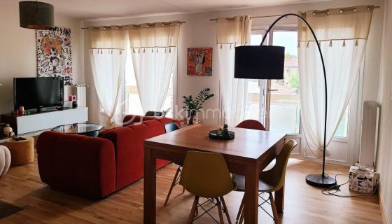 A louer APPARTEMENT T4 65 M2 BORD DE MER TOULON