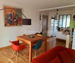 A louer APPARTEMENT T4 65 M2 BORD DE MER TOULON