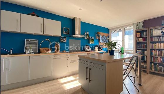 A louer APPARTEMENT T4 83 M2  PESSAC