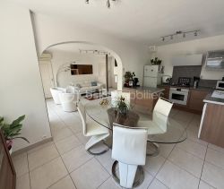 A louer MAISON  CONTEMPORAINE BORD DE MER SETE