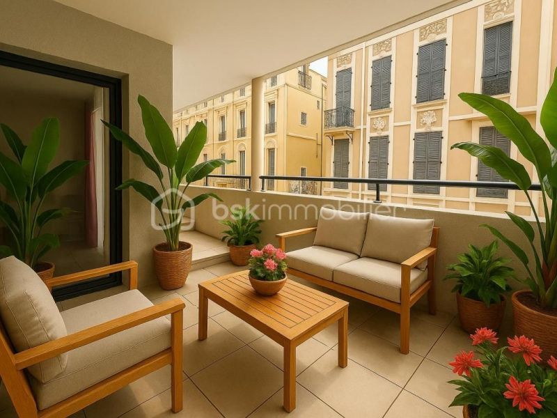 A louer APPARTEMENT DE PRESTIGE T2 42 M2 TERRASSE BORD DE MER CANNES