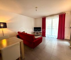 A louer APPARTEMENT DE PRESTIGE T2 42 M2 TERRASSE BORD DE MER CANNES