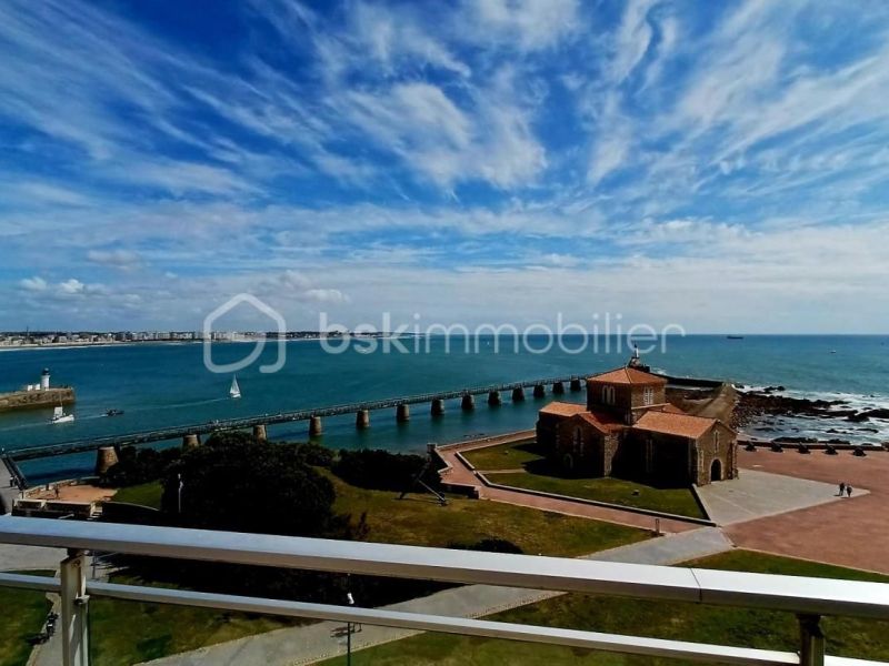 A louer APPARTEMENT T3 58 M2 TERRASSE BORD DE MER LES SABLES D OLONNE