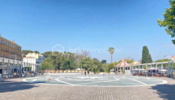 A louer APPARTEMENT T3 60 M2 TERRASSE BORD DE MER HYERES