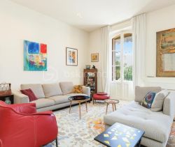 A louer APPARTEMENT T3 97 M2 BORD DE MER CANNES