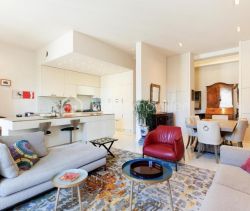 A louer APPARTEMENT T3 97 M2 BORD DE MER CANNES