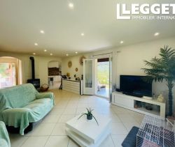 A louer MAISON  4 PIECES 114 M2 BORD DE MER FREJUS