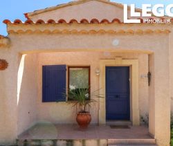 A louer MAISON  7 PIECES 210 M2  UZES