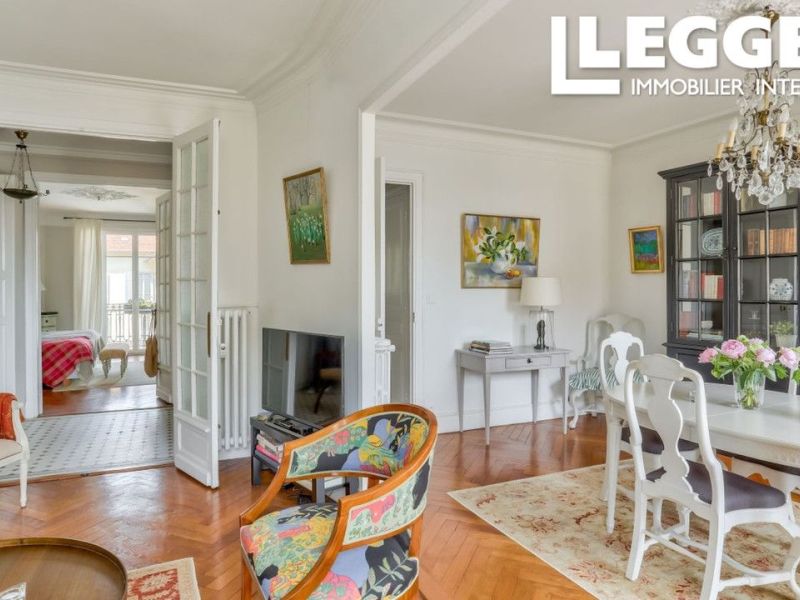 A louer APPARTEMENT T3 92 M2 BORD DE MER NICE