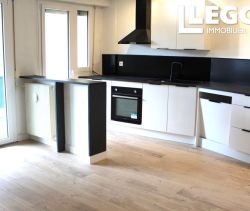 A louer APPARTEMENT T2 42 M2 BORD DE MER ANTIBES