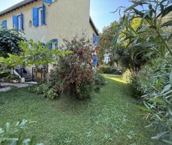 A louer MAISON  DE MAîTRE BORD DE MER VICO