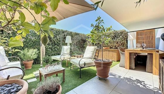 A louer APPARTEMENT T2 48 M2 TERRASSE BORD DE MER ANTIBES