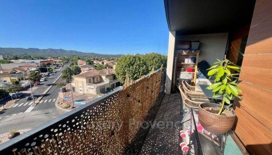 A louer APPARTEMENT DE PRESTIGE T3 62 M2 TERRASSE  GARDANNE