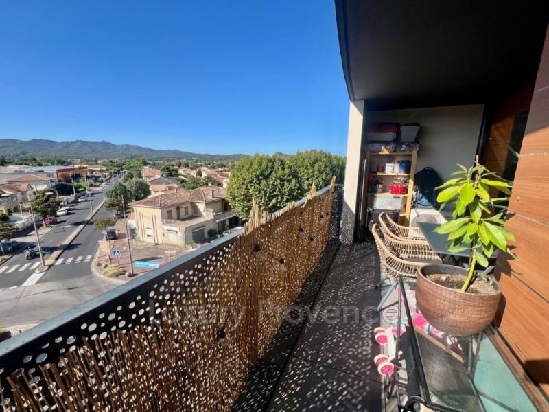 A louer APPARTEMENT DE PRESTIGE T3 62 M2 TERRASSE  GARDANNE