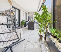 A louer APPARTEMENT DE PRESTIGE T3 71 M2 TERRASSE BORD DE MER AJACCIO