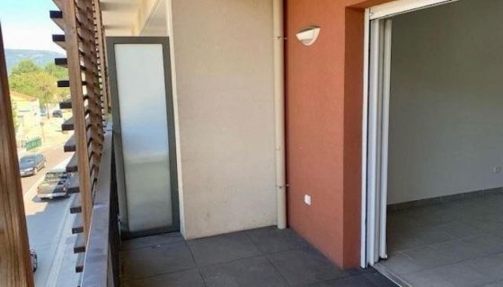 A louer APPARTEMENT T2 37 M2 TERRASSE BORD DE MER COGOLIN