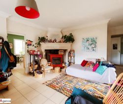 A louer MAISON  DE MAîTRE  TABANAC