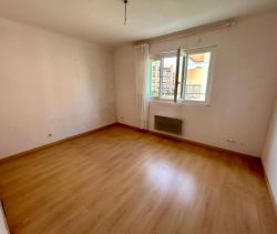 A louer APPARTEMENT T3 57 M2 TERRASSE BORD DE MER CAVALAIRE SUR MER