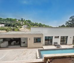 A vendre VILLA CONTEMPORAINE 163 M² PISCINE PROCHE PLAGES La Seyne-sur-Mer