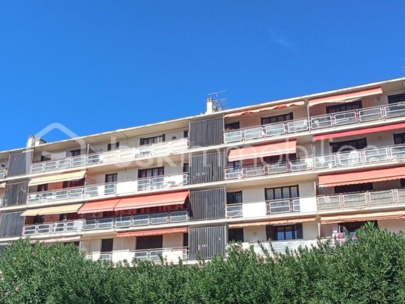 A louer APPARTEMENT T3 62 M2 TERRASSE  AUBAGNE