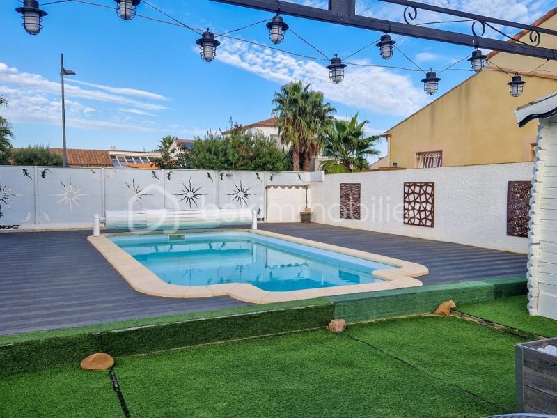 A louer MAISON  7 PIECES 155 M2 BORD DE MER SERIGNAN