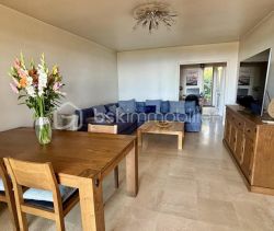 A louer APPARTEMENT DE PRESTIGE NEUF T3 80 M2 TERRASSE VUE MER VILLENEUVE LOUBET