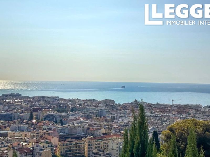A vendre APPARTEMENT  100 M2 TERRASSE VUE MER NICE