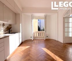 A louer APPARTEMENT T5 100 M2 BORD DE MER NICE