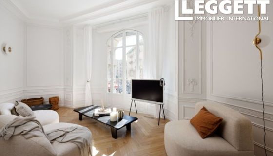 A louer APPARTEMENT T5 140 M2 BORD DE MER NICE