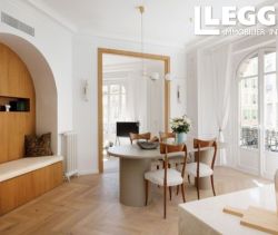 A louer APPARTEMENT T5 140 M2 BORD DE MER NICE