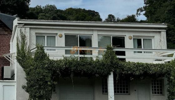 A vendre BELLE Maison 6 PIECES 240 m² au coeur d'un village tous commerces FECAMP