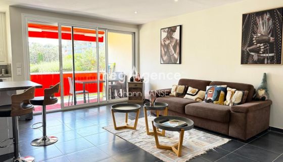 A louer APPARTEMENT T3 63 M2 TERRASSE BORD DE MER SAINTE MAXIME