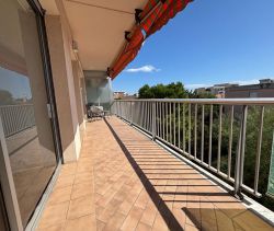 A louer APPARTEMENT T2 49 M2 TERRASSE VUE MER CAGNES SUR MER