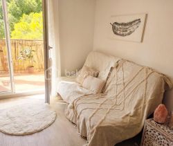 A louer STUDIO  18 M2 TERRASSE BORD DE MER LA LONDE LES MAURES