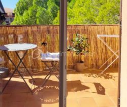 A louer STUDIO  18 M2 TERRASSE BORD DE MER LA LONDE LES MAURES