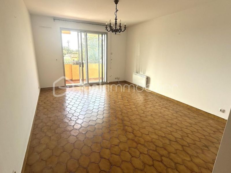 A louer APPARTEMENT T3 57 M2 BORD DE MER SIX FOURS LES PLAGES