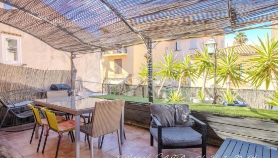 A louer APPARTEMENT DUPLEX T4 93 M2 TERRASSE BORD DE MER OLLIOULES