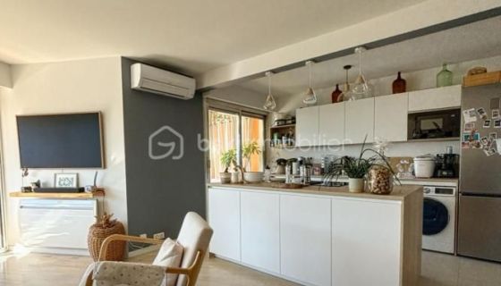 A louer APPARTEMENT T3 73 M2 TERRASSE BORD DE MER ANTIBES