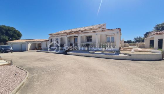 A vendre MAISON  9 PIECES 255 M2  CANET