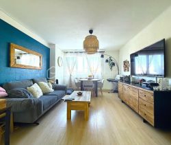 A louer APPARTEMENT T3 55 M2 BORD DE MER SETE