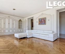 A louer APPARTEMENT T5 210 M2 BORD DE MER NICE