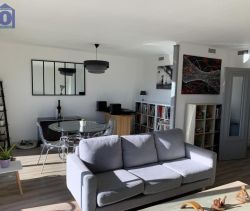 A louer APPARTEMENT T3 83 M2  BEZIERS