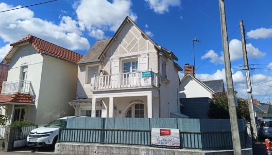A louer MAISON  4 PIECES 65 M2 BORD DE MER LE POULIGUEN