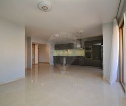 A louer APPARTEMENT NEUF T4 89 M2 BORD DE MER LE CANNET