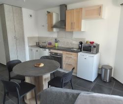 A louer APPARTEMENT T2 43 M2 TERRASSE BORD DE MER LE CANNET
